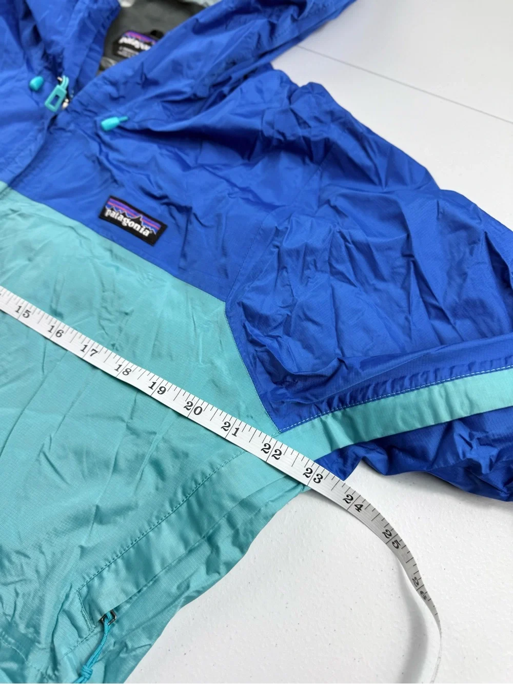 Patagonia torrentshell Women's Two-Tone Blue & Aqua Hooded Ski Jacket